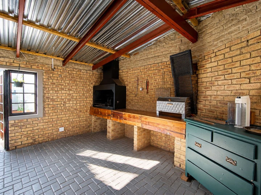 4 Bedroom Property for Sale in Uitsig Free State
